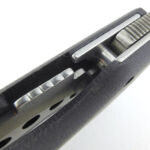 Looking down into the compression lock. Check Spyderco's website for more information on this lock.