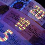 Excellent UV output with no spurious blue light which makes the bank note security features shine brightly.