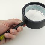 The CATRA Hobbigoni measures blade and bevel angles with a LASER.