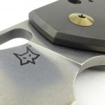 Fox's logo sits next to the rounded plunge line.