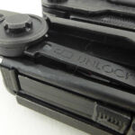 A liner-lock keeps the blade open.