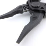 It has multi-purpose needle-nose pliers.