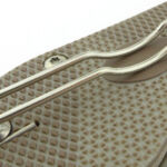 A Spyderco wire clip is included. It can be fitted to either side.