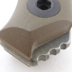 Jimping for a reverse grip sits along one edge of the crusher pommel.