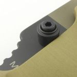 Instead of a blade-stop, the thumb stud rests directly onto the handle.