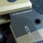 Blade without studs - do NOT close it.