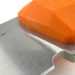 A smooth plunge line and sharpening choil.