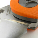 The plunge line and sharpening choil.