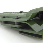 Very easy to get the blade into this.