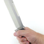Remember, XL gloves. This is a good handful of a knife.
